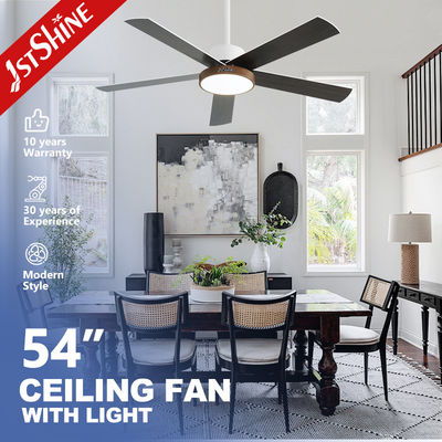 Καλή τιμή Λιγότερο θόρυβο DC Motor Ceiling Fan Light με 6 ταχύτητες τηλεχειρισμού Λευκό περίβλημα σε απευθείας σύνδεση